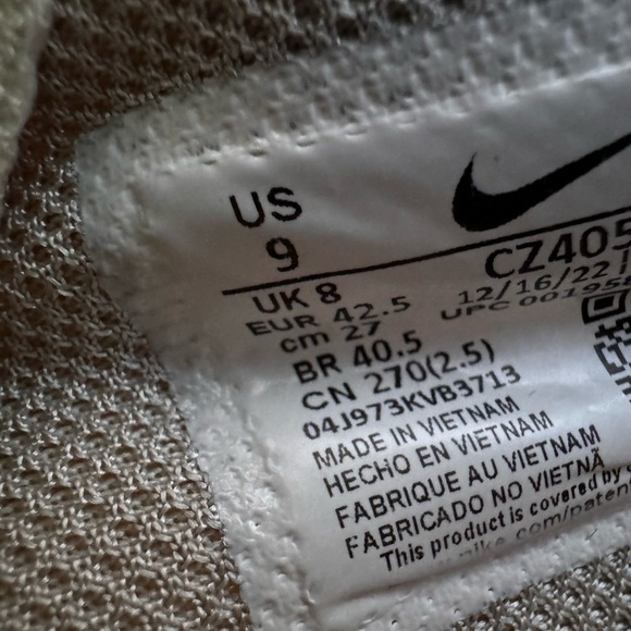 Size 9 Lebron witness 6 ‘Easter’ - Picture 5 of 7